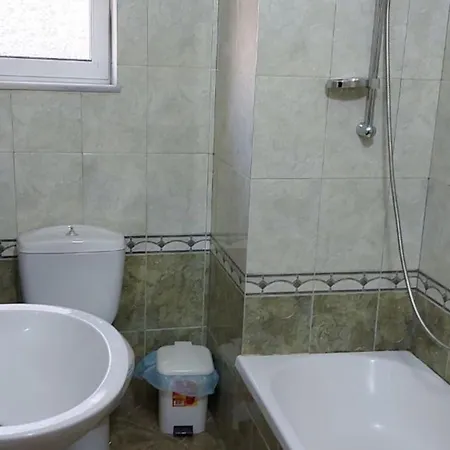 شقة Amir Apartament ساراندا